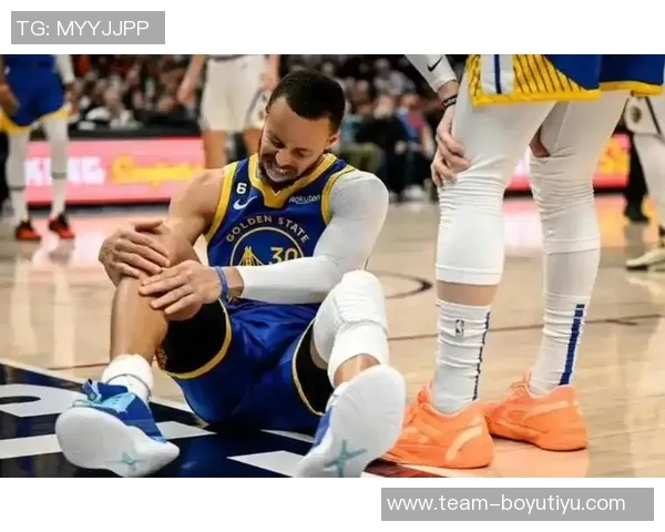 库里谈膝伤恢复情况希望能在季后赛中争取机会